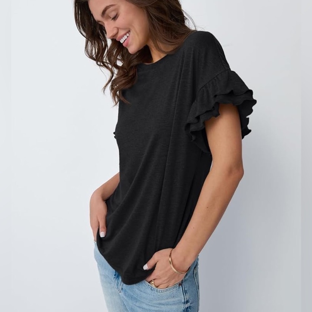 NWT Agnes & Dora‎ Women’s Black Basic Short Sleeve Tee Ruffle Sleeves Size S